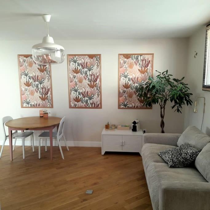 Joli Studio Avec Stationnement Gratuit Dans La Rue Apartment Le Mans Ngoại thất bức ảnh